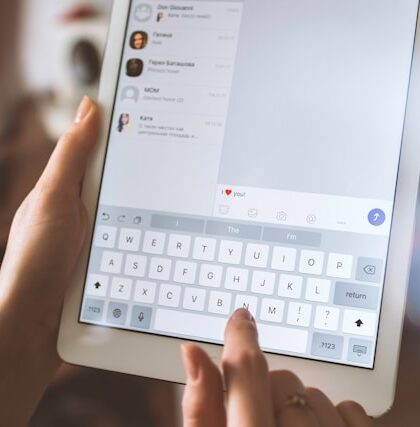 Miłość w erze kliknięć: czy portale randkowe naprawdę działają dla dojrzałych